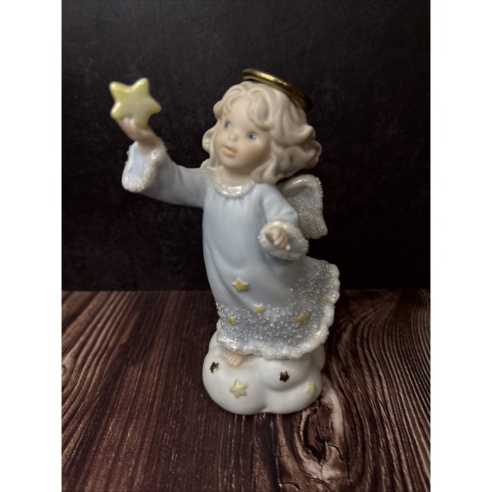 1994 Enesco Heavenly Kingdom Angel Figurine #533246